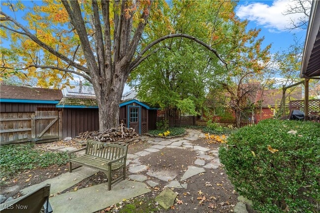 Building Photo - 19 4th