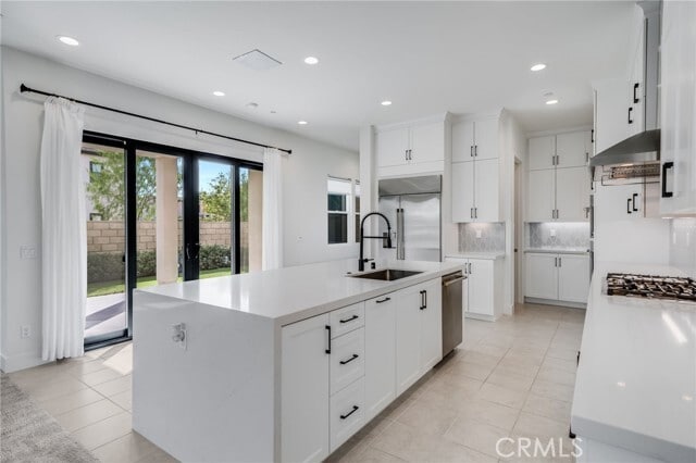 Building Photo - 106 Draw