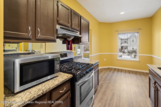 Building Photo - 707 Hatchery Ct