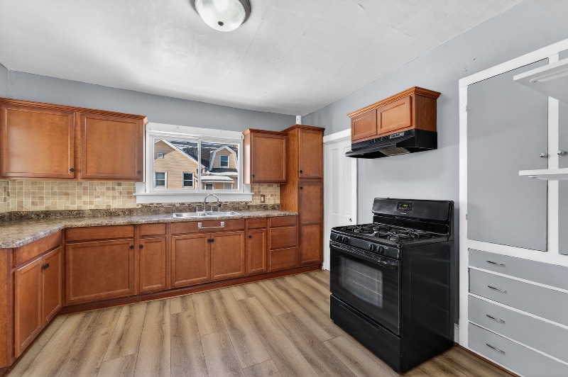 Building Photo - 4324 8th Ave