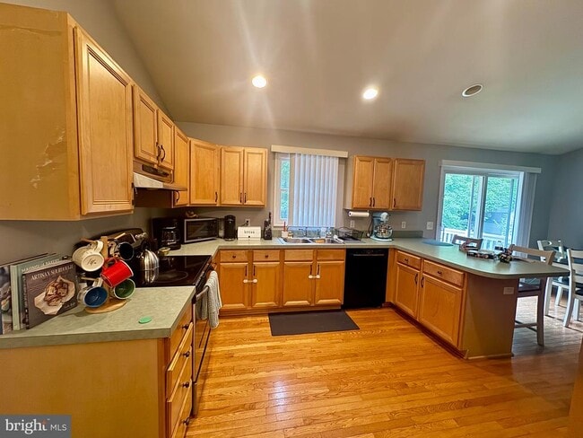Building Photo - 702 Cloverfields Dr