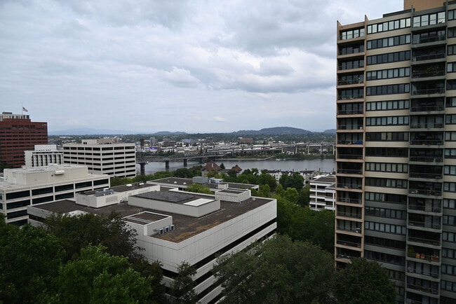 Building Photo - 255 SW Harrison St