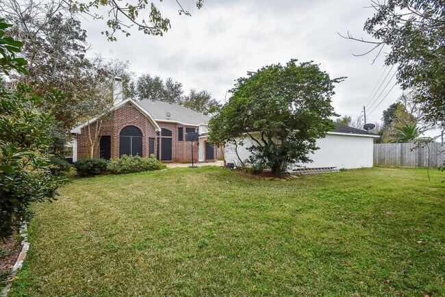 Building Photo - 4526 Lakeside Meadow Dr