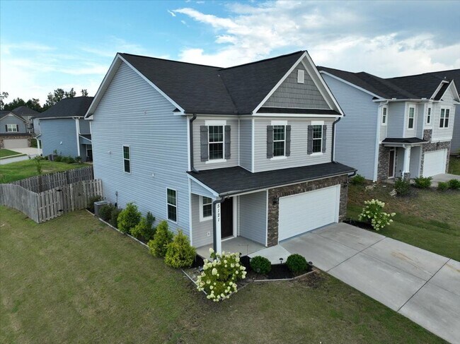 Building Photo - 5121 Heathbrook Dr