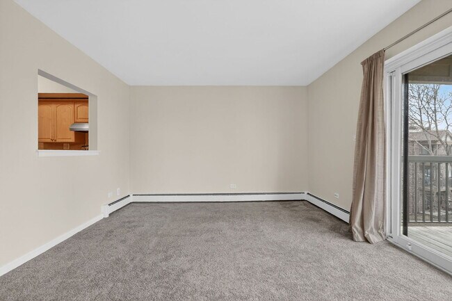 Building Photo - 751 S Dwyer Ave