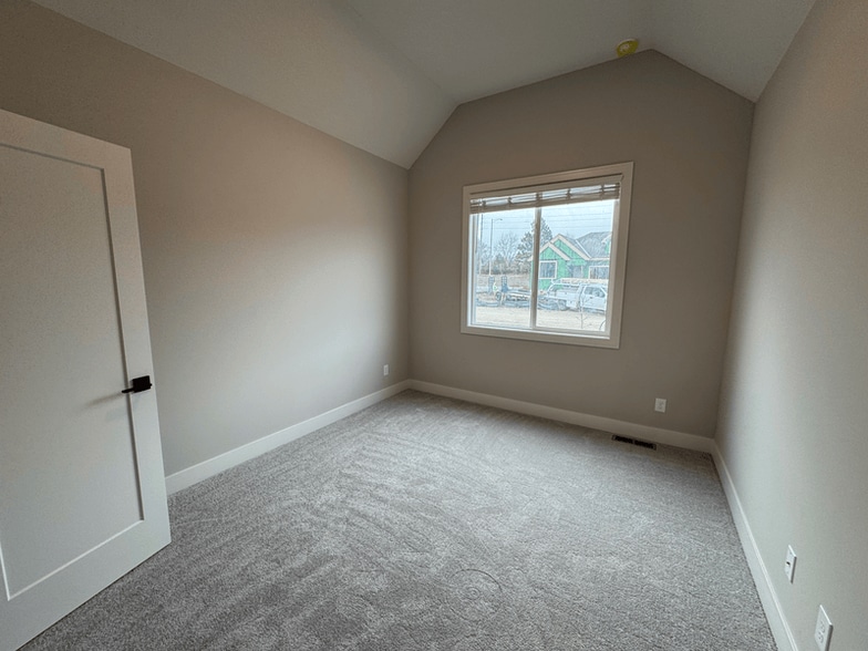 Building Photo - 1436 SW Winthrop Dr