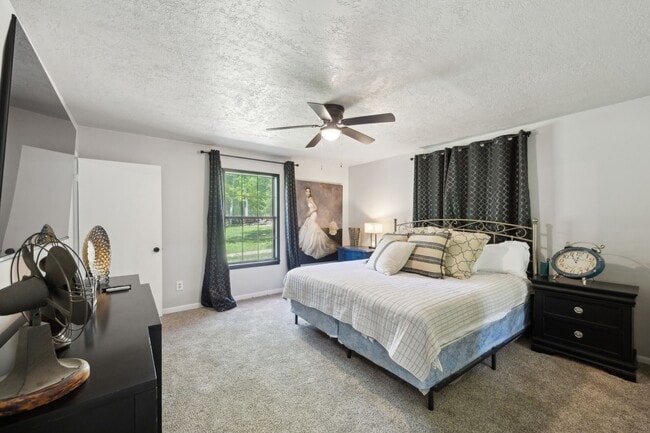 Building Photo - 10 Boat Launch Rd