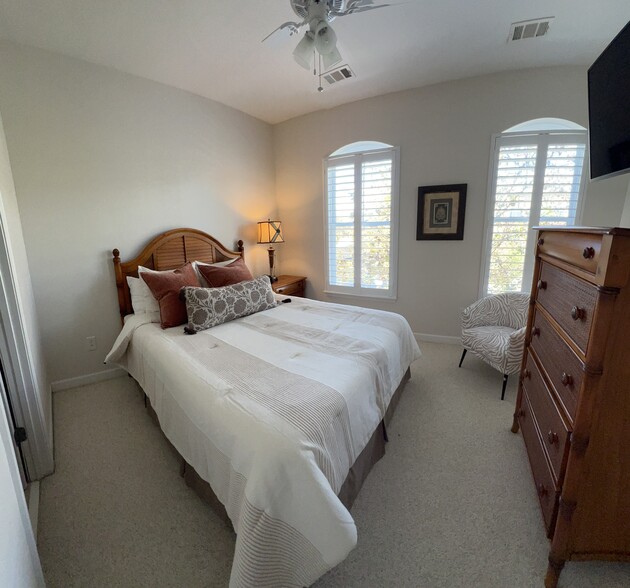 Master Bedroom - 981 B Hackler Street