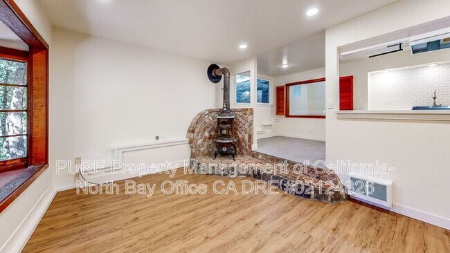 Building Photo - 11 Pedrini Wy