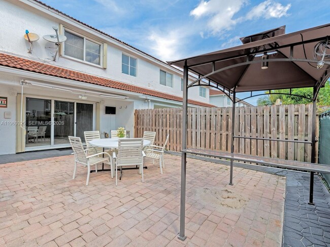 Building Photo - 11512 NW 48th Terrace