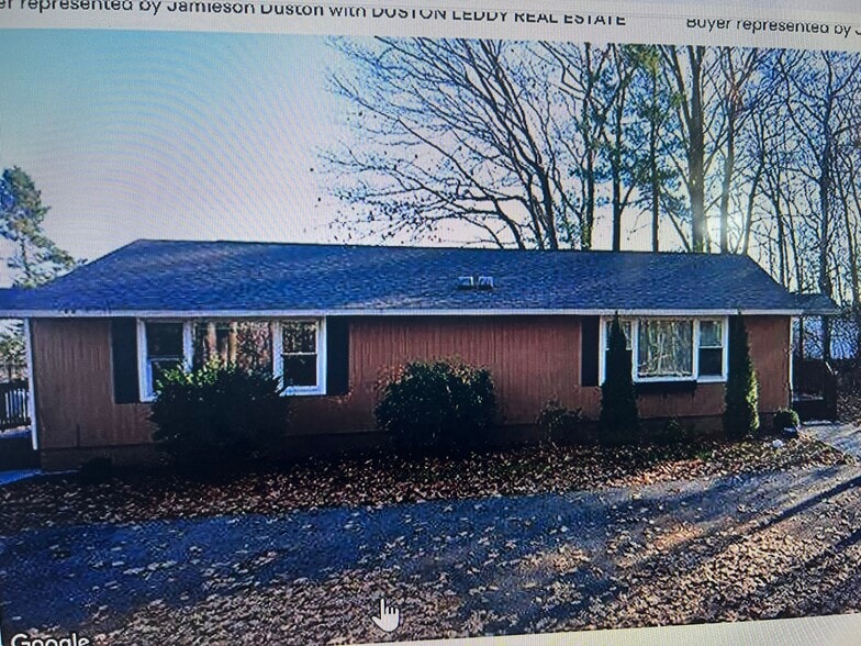 Building Photo - 273 Pioneer Rd
