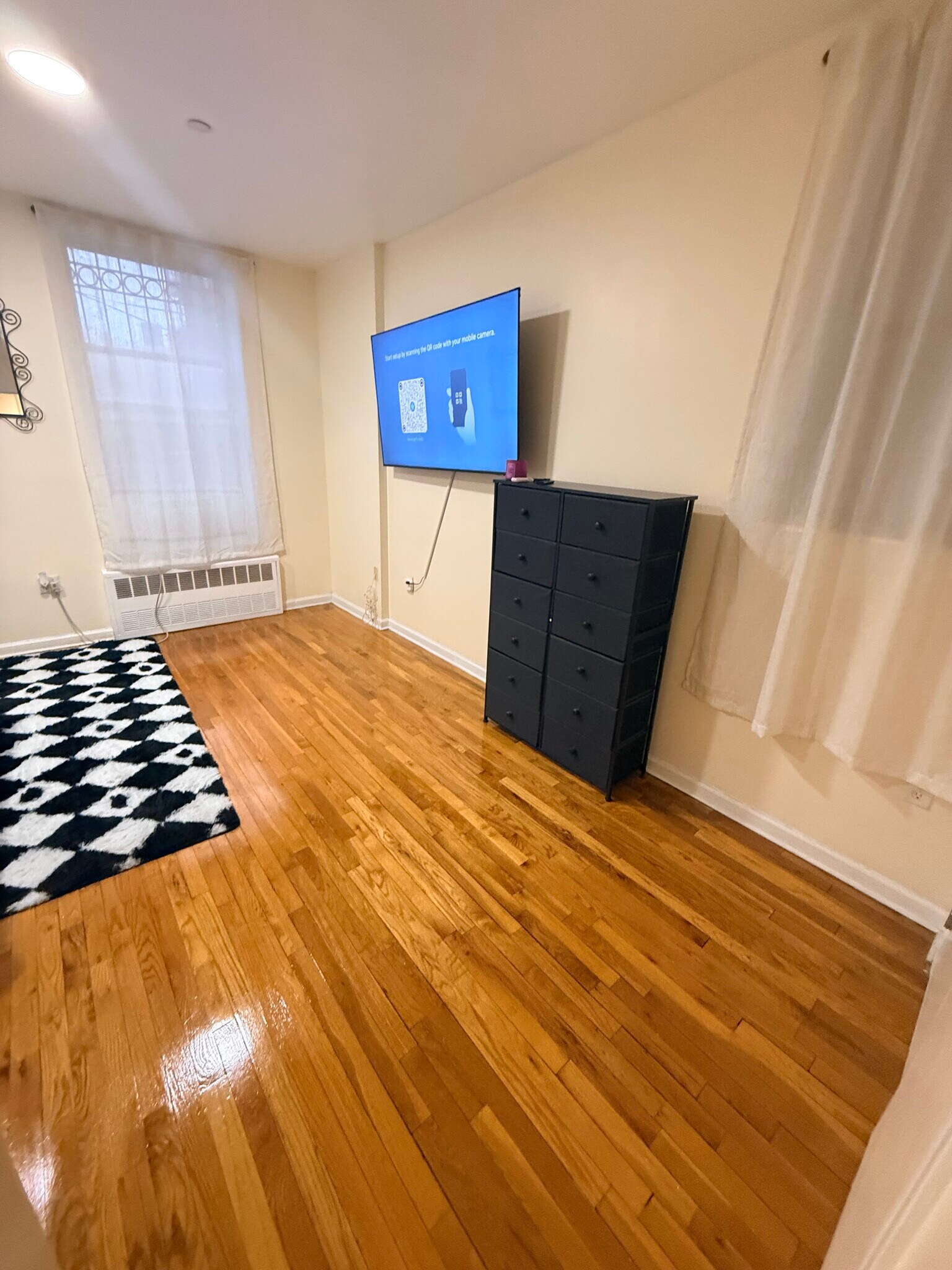 Building Photo - 295 Throop Ave