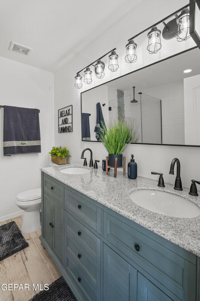 Building Photo - 3209 Tierra Ave Pl