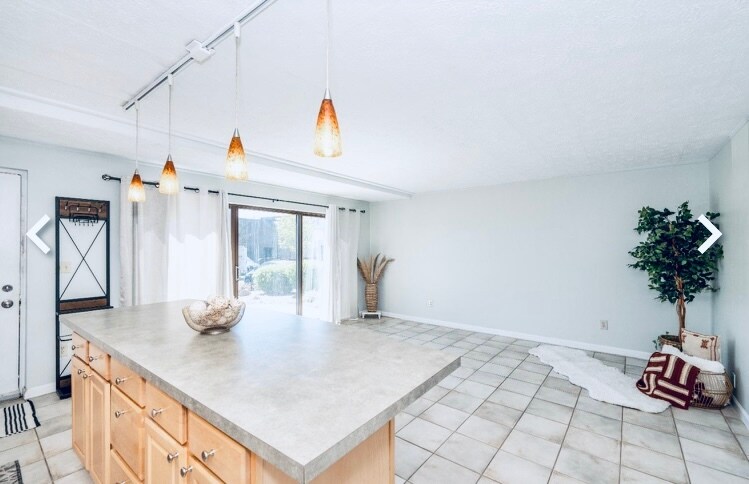 Building Photo - 2500 Warsaw Ave