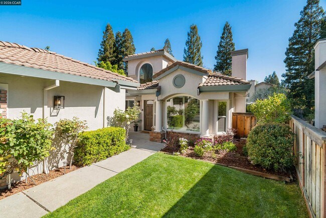 Building Photo - 313 Deepcreek Ct