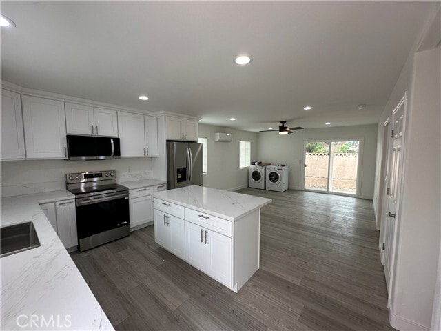 Building Photo - 9517 Stoakes Ave
