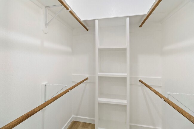 Building Photo - 4107 Coon St