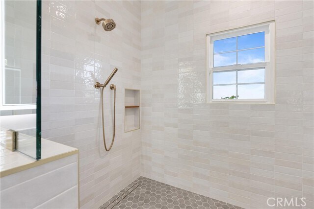 Building Photo - 1331 Hidden Springs Dr