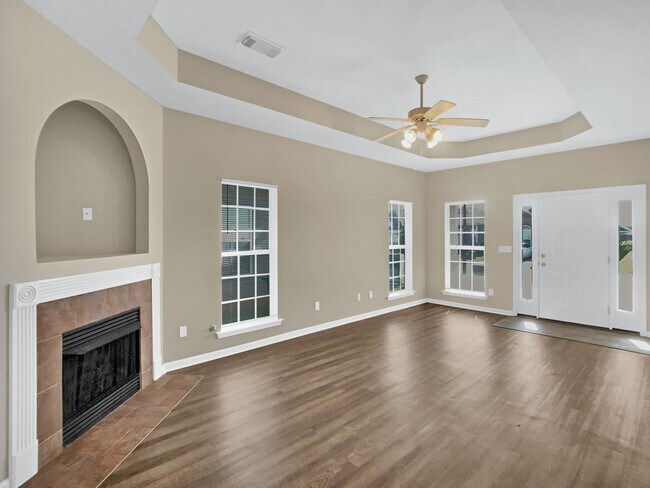 Building Photo - 9750 Moonlight Dr
