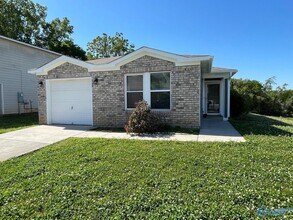 Building Photo - 200 Whitestone Dr NE