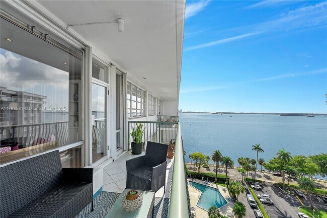 Building Photo - 1408 Brickell Bay Dr