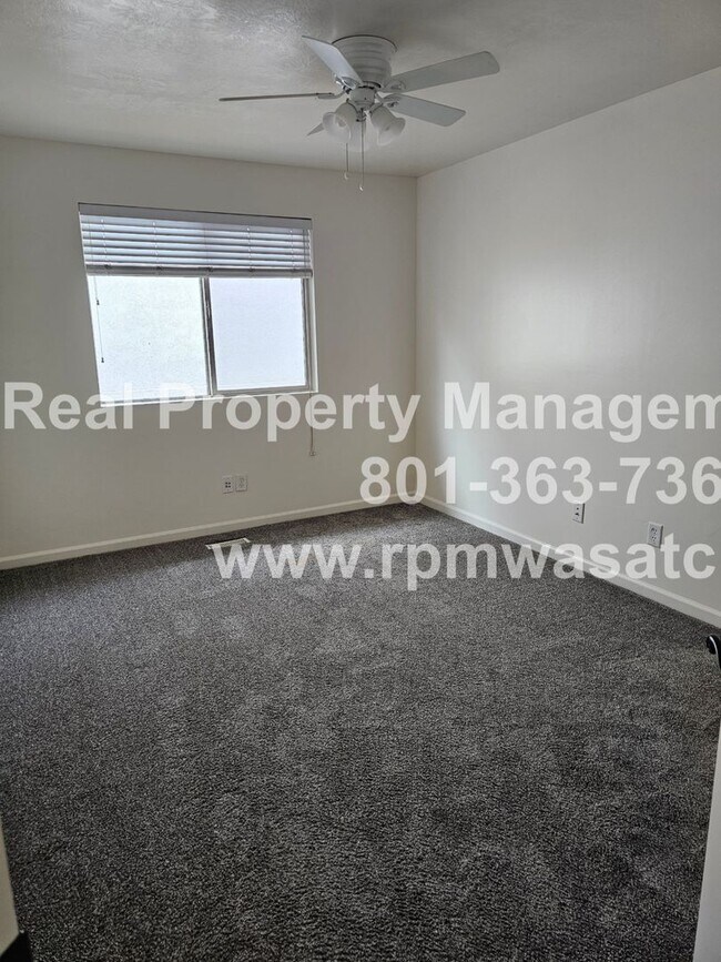 Building Photo - Come Check Out This Newly Updated 5 Bedroom 3 bathroom Home in South Jordan!