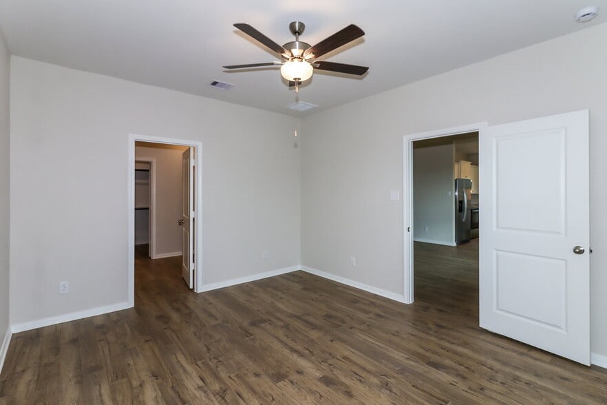 Building Photo - 206 Emma Rose Dr