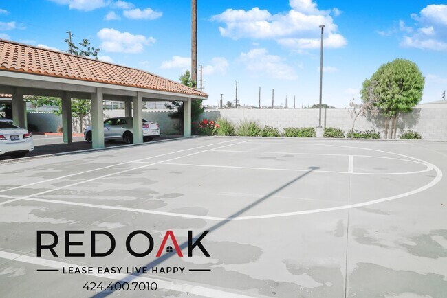 Building Photo - 505 E Rialto Ave