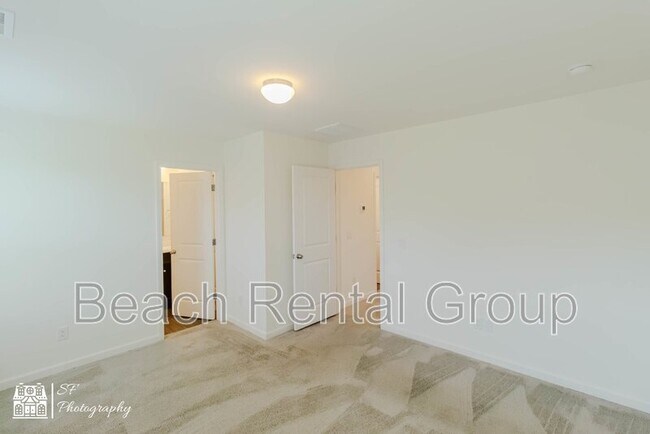 Building Photo - 109 Oxfordshire St