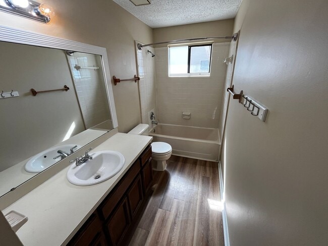 Building Photo - 3Bed/2bath in the heart of Orange Park