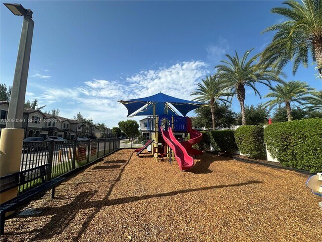 Building Photo - 11544 SW 151 Ave