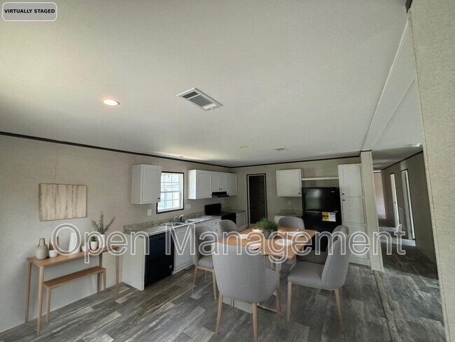 Building Photo - 356 Bayhead Dr