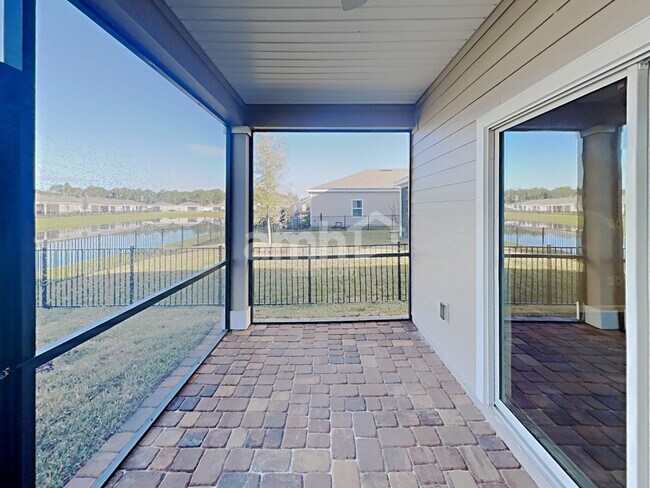 Building Photo - 150 Hemlock Pt