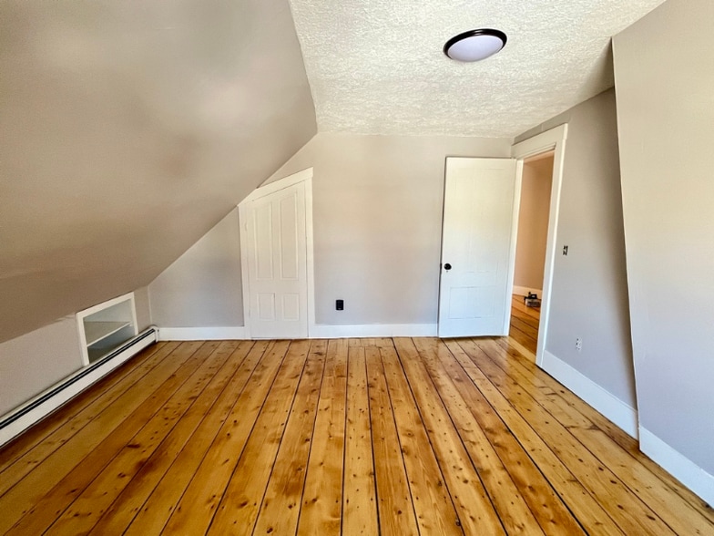 Building Photo - 50 N Main St