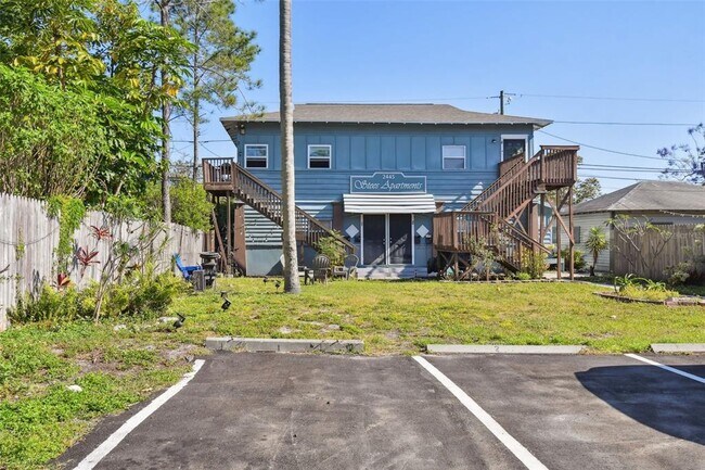 Building Photo - 2445 2nd Ave N