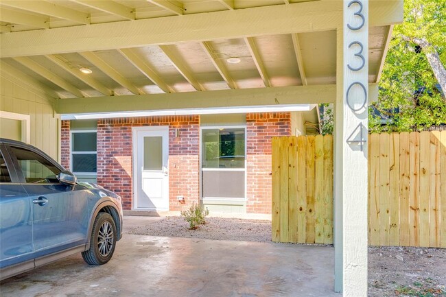 Building Photo - 3304 Dolphin Cove