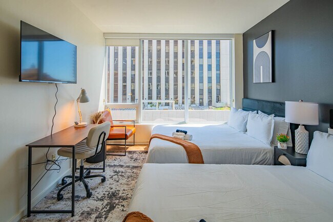 Building Photo - 44 W Monroe St