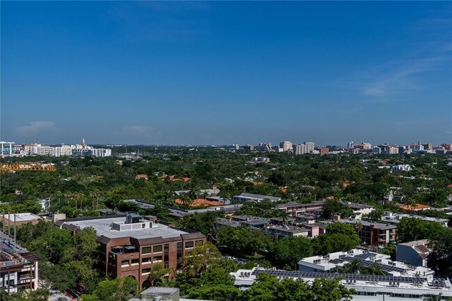 Building Photo - 3400 SW 27th Ave