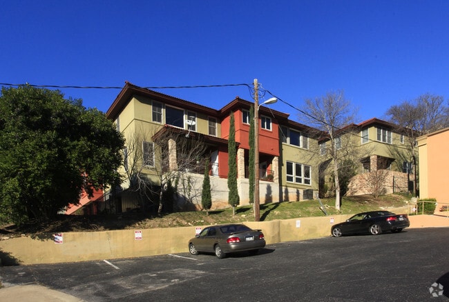 Primary Photo - 2101 N Lamar Blvd