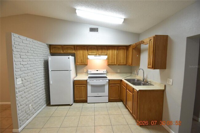 Building Photo - 12203 N 9th St