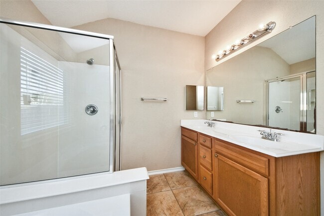 Building Photo - 11426 Ryan Manor Dr