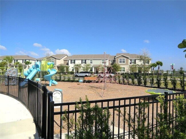 Building Photo - 15609 Water Spring Blvd