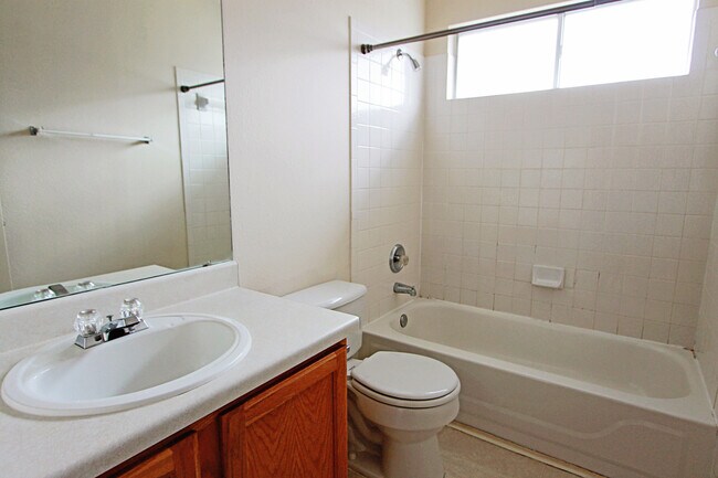 Building Photo - South Austin Home w/ Kitchen Island, Vaulted Ceilings & Mature Trees