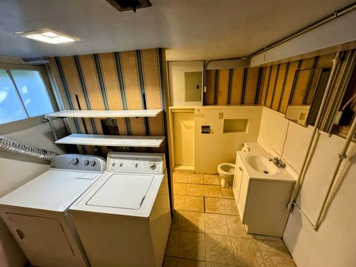 Building Photo - Ready for Move-In! 3 Bed Home $3195