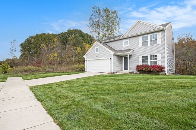 Building Photo - Newer Home near Outstanding Schools!