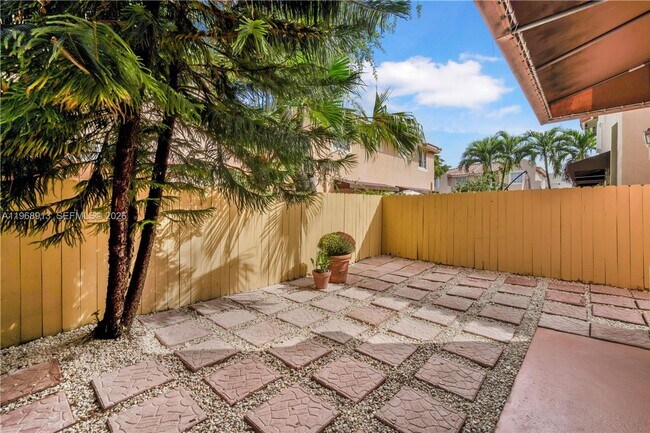 Building Photo - 7733 SW 94th Ln