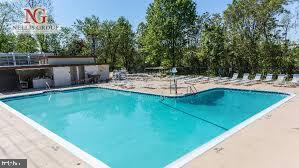 Building Photo - 4600 Duke St