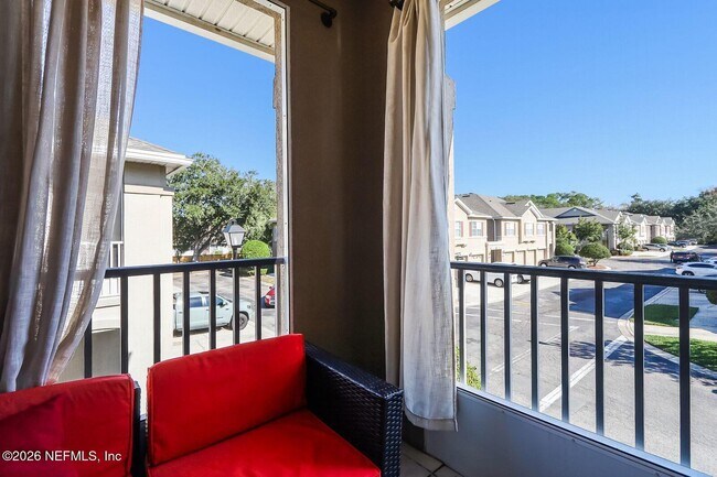 Building Photo - 9762 Summer Grove Way S