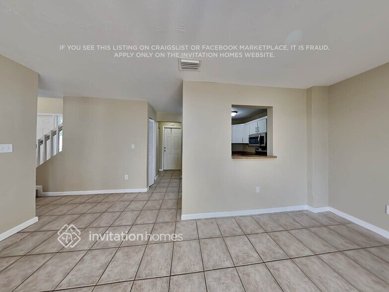 Building Photo - 14502 SW 139th Ave Cir E