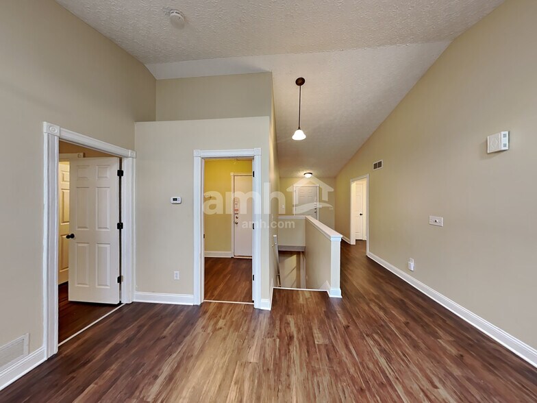 Building Photo - 1199 Onaway Ct